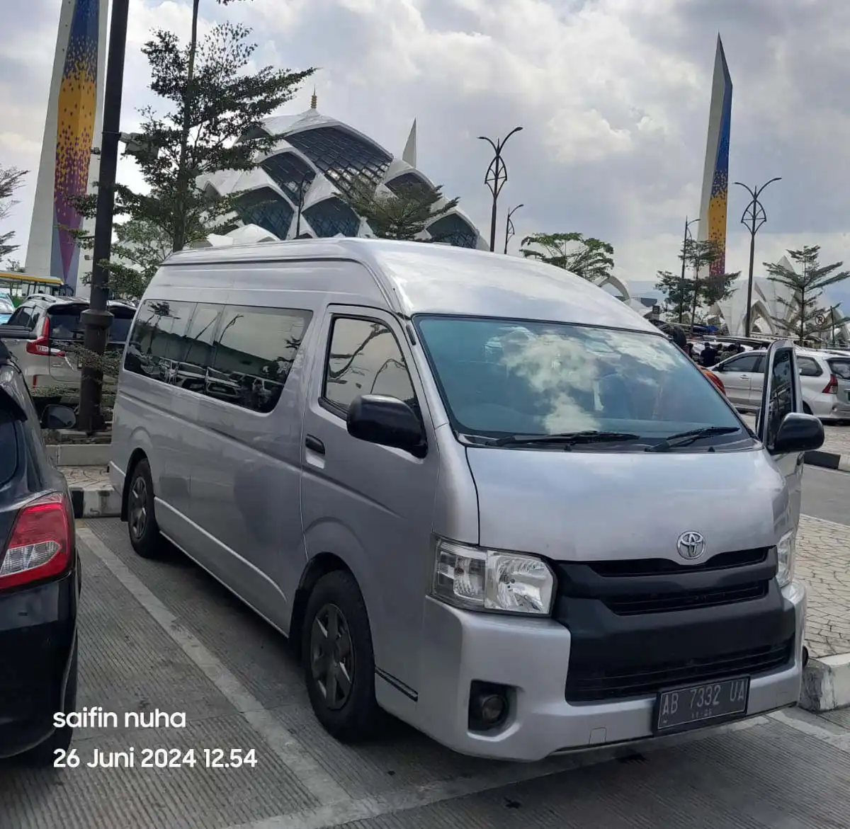 sewa hiace jogja